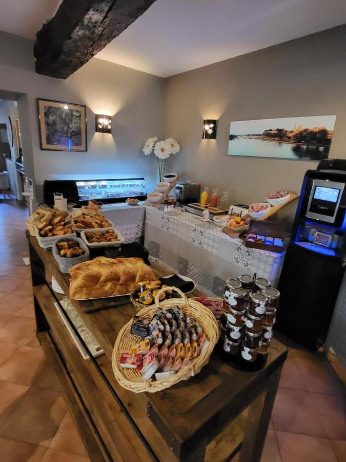 Logis La Ferme Hotel