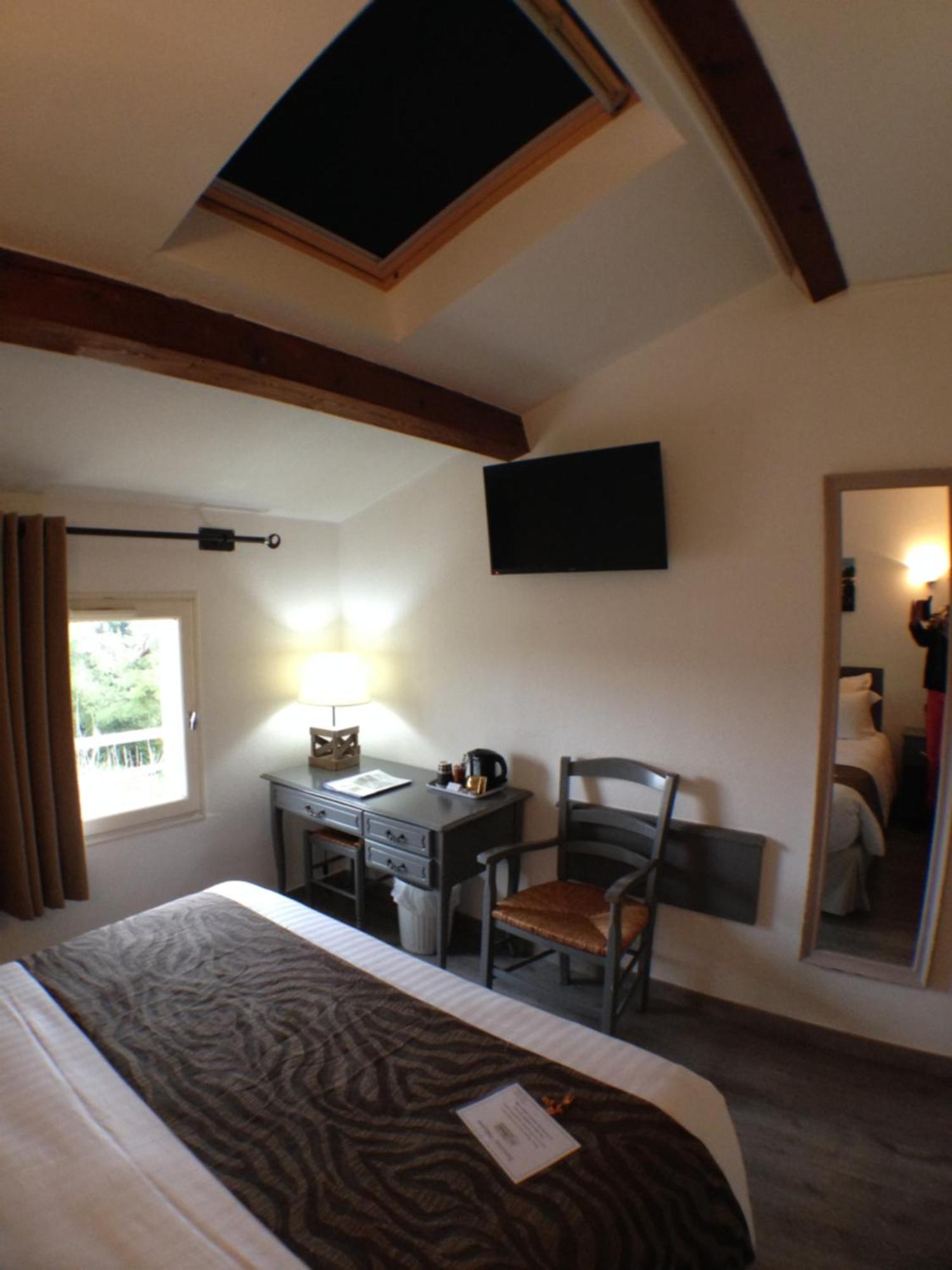 Logis La Ferme Hotel
